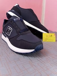 أحذية أصلية • مسك حقائب • مجمع بسماية