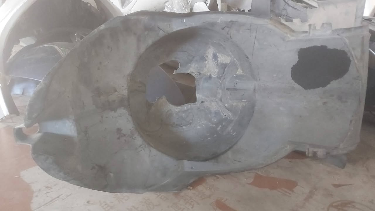 متاح حاويه سيتات دراجه فراشه 
للستفسار *********** كوفه شارع الصب
