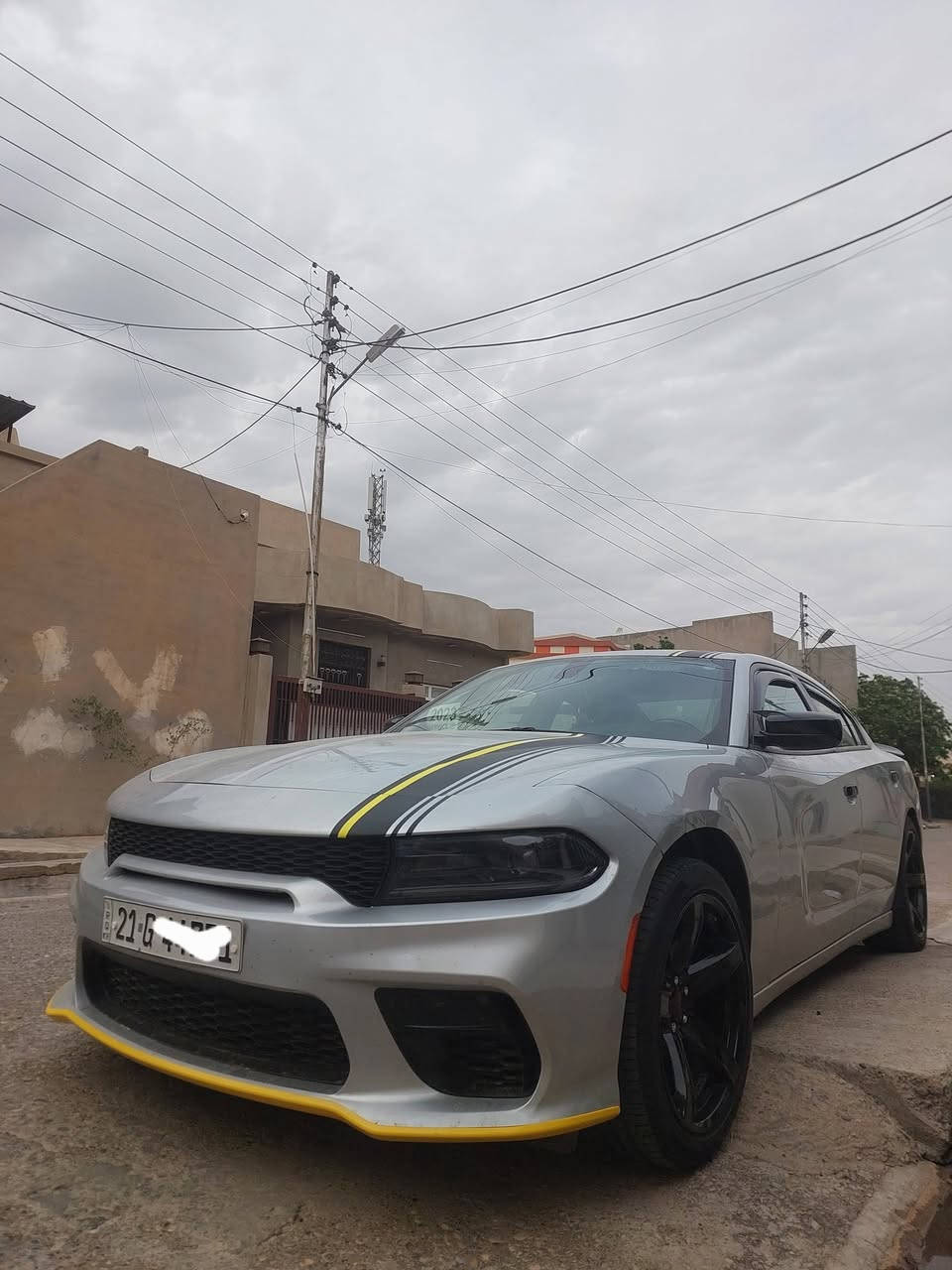 للبيع موديل 2023 سياره ماشي قليل 17 موصفات sxt بدون صبغ او ارباك و شاصي بيه خمس سانتيم تعديل فقط وبيه رصعه بل قماره مال شحن قليل كير مكينة تبريد شرط رقم وسنويه جديده سعر ٢٢٥ مكان سياره كركوك ***********
