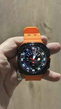 ساعه samsung galaxy watch ultra 2024 نظافه 100‎%‎ كامل ملحقات + سير تي...