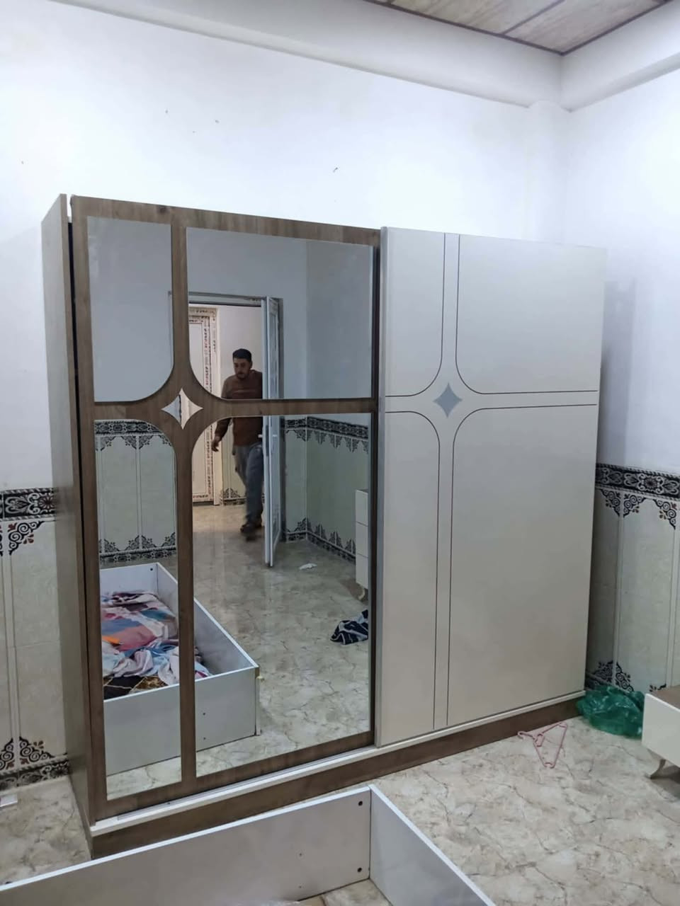 غرفه للبيع سعره ٢٥٠ قفل مفتوحه تنشد عادي مابيها ضررر


**إذا كنت صاحب هذا الإعلان وتريد حذفه لأي سبب، رجاءا أرسل رسالة إلى الدعم الفني**