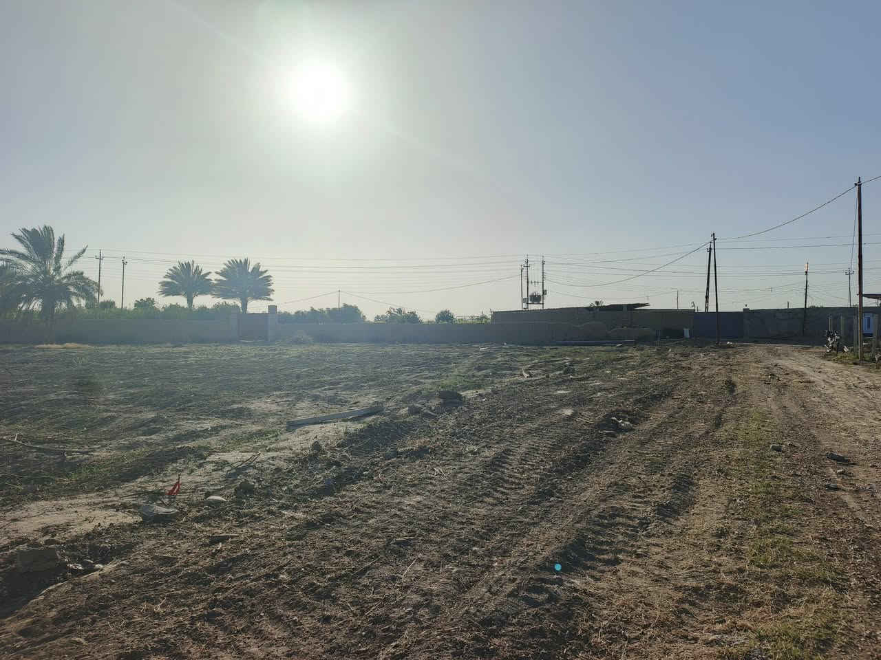 أرض زراعية البيع مساحه ٣دوانم واجه الدونم ٢٨متر شارع ١٠متر س(سند٢٦) ماي حلو كهرباء موقع حربه السقاي الثاني/***********
