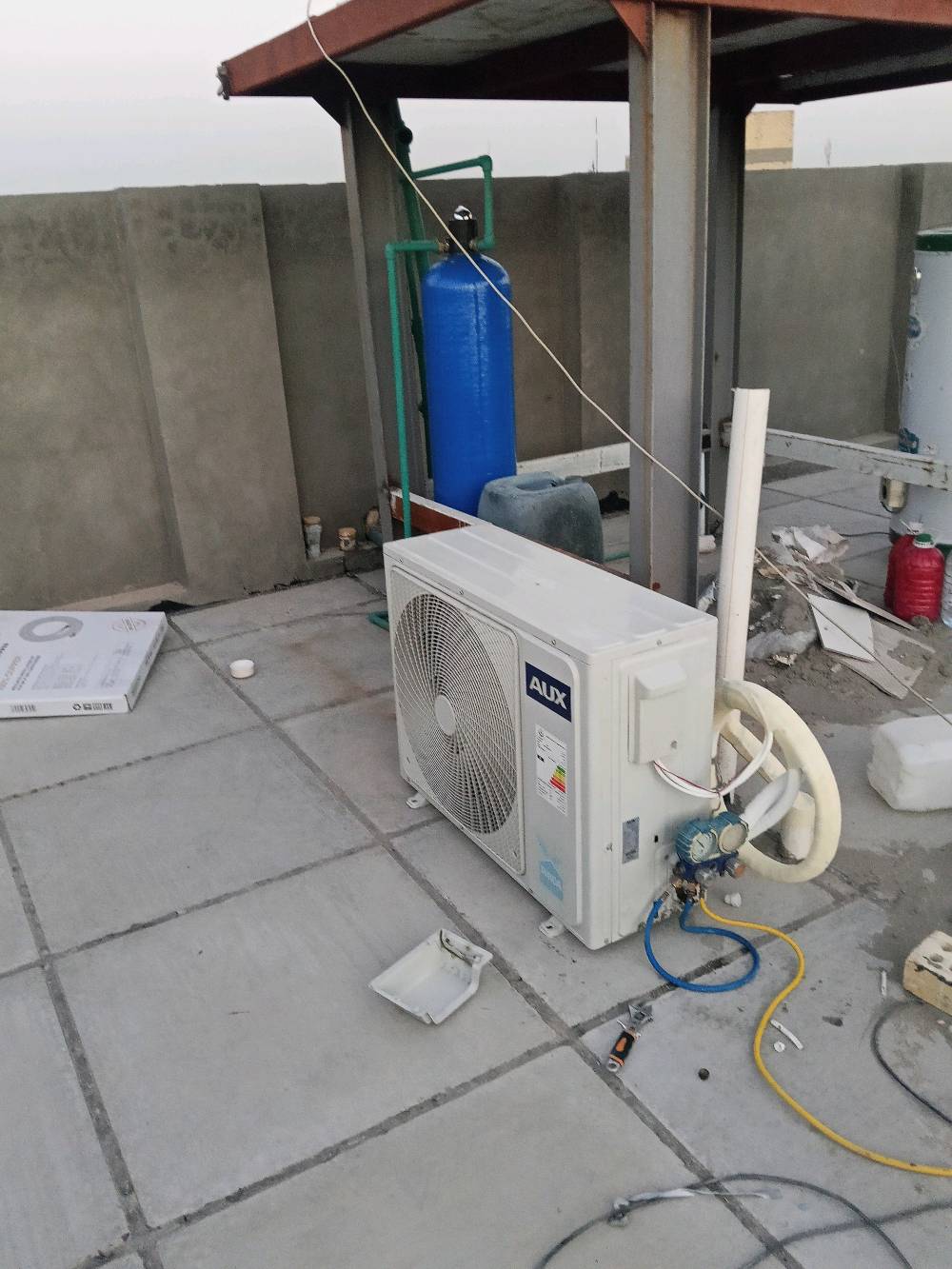 تقدم الورشة التقنية للتبريد خدماتها👷🏻

📲*********** 👷🏻حسين العنزي👷🏻
😍صارت الصيانة 🛠داخل بيتك🏘️ وكدام عينك والي يرضيك ونطلع منك وانته راضي👍🏻 
♦️تنصيب جميع اجهزه التبريد الانفيرتر والعادي مع عمل الفاكيوم
                                                                                ♦️تصليح الليك والفحص الشامل وشحن الغاز الاصلي الفرنسي R410 و R22 مع الضمان سنه كامله 
‎♦️تنصيب اجهزه الكاسيت التي تعمل بغاز R410
♦️تنزيل وغسل وتنضيف اجهزه التبريد 🚿
♦️لحام الليك القطعه الداخليه والخارجية وتبديل أو الغاء عاكس التدفئه مع شحن الغاز 
♦️صيانه جميع اجهزه التبريد الانفيرتر التي تعمل بغاز R410
♦️تبديل كابسترات وكونتكترات 
♦️يتوفر لدينا جميع انواع كارتات السبلت الانفيرتر والعادي 
♦️يتوفر لدينا قطع غيار لجميع السبالت 
♦️صيانه جميع انواع السبالت والمكيفات موقعيا 
♦️ صيانه جميع كودات السبالت الانفيرتر والعادي 
للاستفسار الاتصال او المراسلة ع الواتس اب 
📲*********** حسين العنزي