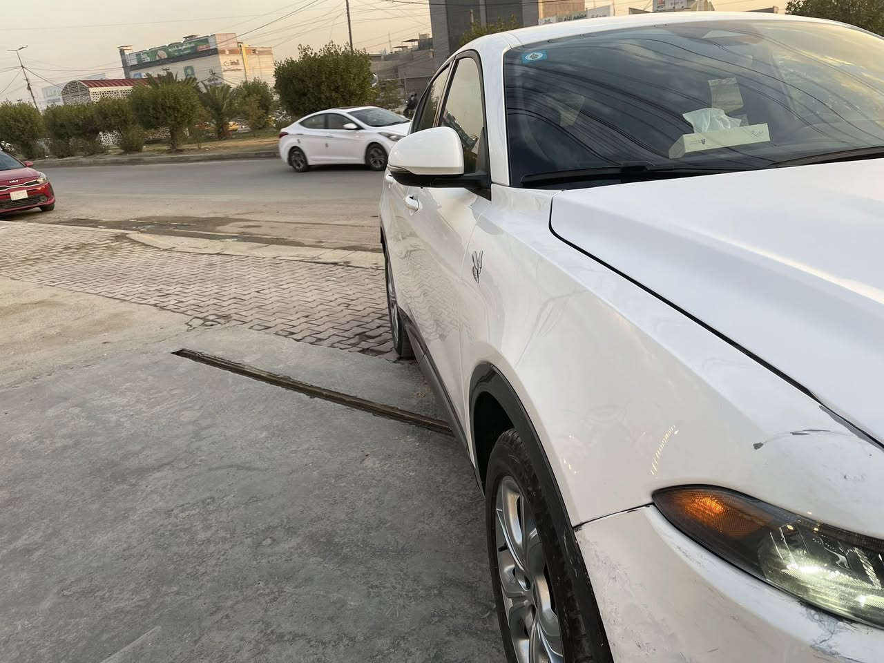 دوج هورنت 2024
محرك : 1.3 تيربو

‏ (Plug-in Hybrid)

ممشى : 35الف مايل 

تمشي بالشحن الخارجي ٥٠-٦٠ كيلو

حادث  البنيد  مبدل وممصبووغ بعده والدعاميه نفسهاا مصلحيهاا 

بدوون ايربااك بدوون شااصي ولالغد ولاا دواخل 

تشتغل وتمشي من اميركا

حساسات خلفيه

رادار امامي + خلفي

نقط عمياء

خروج عن المسار 

كشنات كهرباء تدفئة

شحن USB + type C

ويل حجم 18 

كشنات الكنتاراا

شاشة حجم كبير + ابل كاربلي

تبريد قطعتين 

سبورت مود يتغير برمجة وصوت السياره

تشغيل عن بعد 

دخول ذكي للأبواب 

مرآة شفط 

بريكات بريمبو رياضي

شفتات ستيرن

خزن ميموري كشنات

نااقصهااا صبغ بنيد ودعااميه 

نااقصهاا رادر الي بل الدعااميه 

ولاا كلوب جيك ولاا اي كلووب شغاله وناعمه

رقم بغداد بأسمي 

السعر 15300

والكمرك االجديد تصير السياره اغلى 

وللمعلومات اكثر الاتصال 

***********

***********

— في ‏الغزالية مدينة الهياكل My Home‏.
