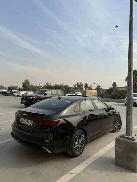 كيا فورتي 2022 GTline 
رقم بغداد ب اسمي
ماشية 85 km

فول مواصفات
فتحة
بصمة تشغل +بصمة ابواب + تشغيل عن بعد 
كشنات تدفئه تبريد جلد كشن سائق كهرباء
دركه مختومه Gtline على شكل حرف D
سستم صوت هارمن 
رادر امامي وخلفي
نقطة عمياء بالمري
تحديد مسار + بريك اوتو 
قياده ذاتيه 
فتحه سقف سلايت 
اشاير امامي لد 
بك لايت لد 
سايد بريك بصمه 
اوتو هولد 
شاحن لاسلكي 
مكينة 2.0 دوش 
حادثها البنيد والجاملغ من جهة السائق 
وبالعراق الجاملغ الخلفي صبغ 

السيارة جاهزة 

سعرها : 143$

مكان السيارة : بغداد - مجمع بوابة العراق
***********
غير متوفر في الفيسبوك الرجاء الاتصال على الرقم
