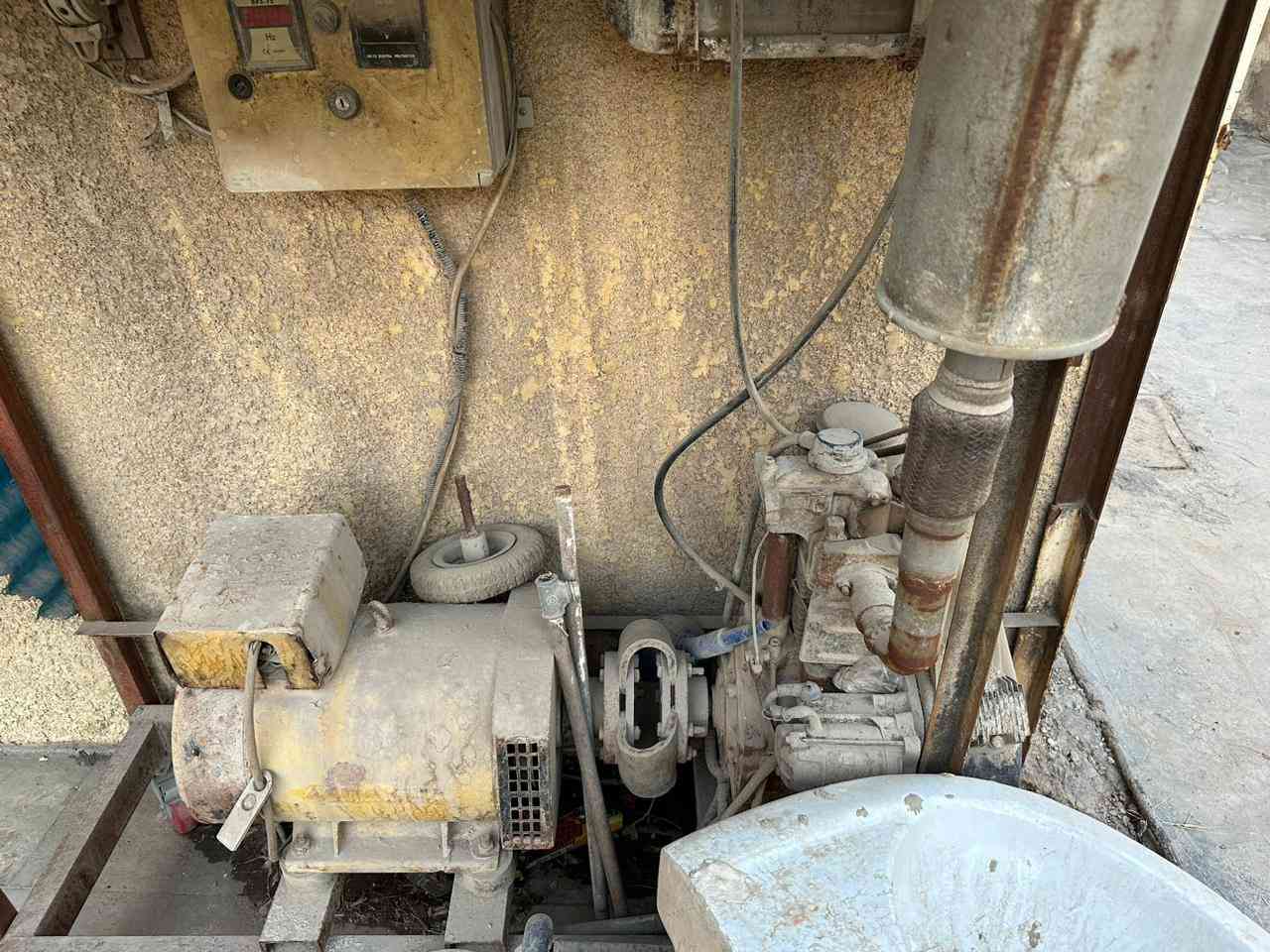 السلام عليكم مولدة بهاي الحالة بس اسويچة ضايع ابيعهة فحم لين ممشغلهة  رقمي *********** بغداد الكمالية
