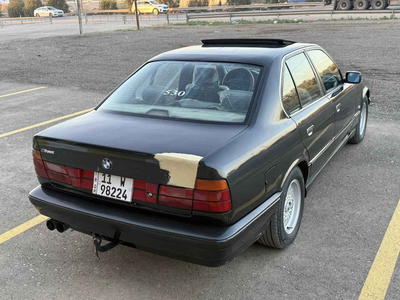 سلام عليكم BWM530 رقم بغداد تحويل  ثاني يوم سلايت اربع جامات كهربائي سيارهحلوه بطاين وغرفه جدد تخم تاير
جديد صدر70 محرك وكير خير من الله 
مكان سياره ناحيه الوحده قرب مجمع بسمايه 
تلفون ***********سعر55 وبيه مجال
