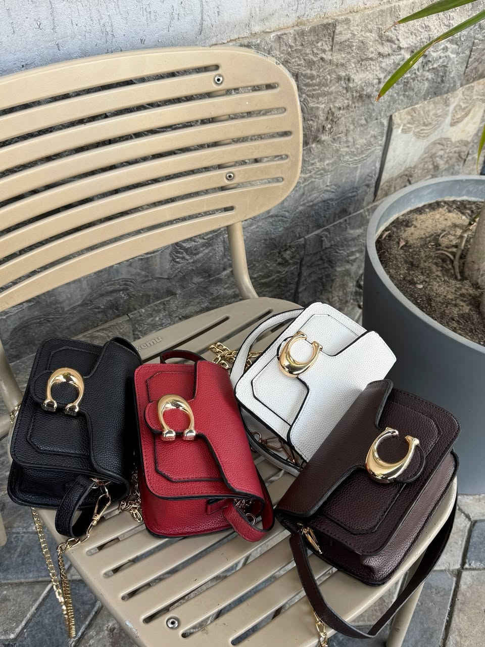 New collection ♥️✨
Code: 12612
Size: 18x11
السعر:


**إذا كنت صاحب هذا الإعلان وتريد حذفه لأي سبب، رجاءا أرسل رسالة إلى الدعم الفني**