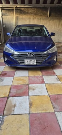 هونداي النترا موديل 2019 كندي ماشيه 135 كيلو حادثها بارد بالبنيد من ام...