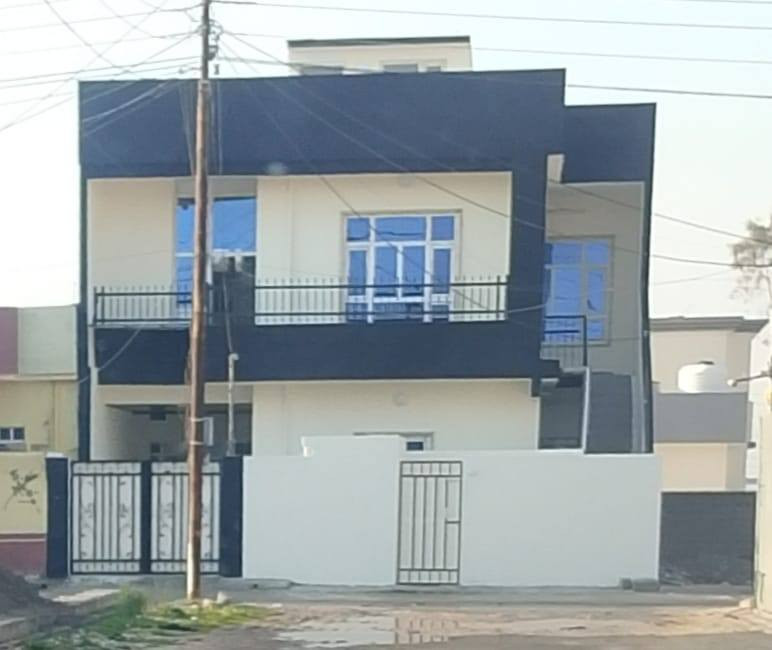 بيت مجمع الانصار 
مساحة 200م
طابقين  
واجهة 10 
نزال 20 
شارع 10م
بناء حديث ✅
***********
***********
