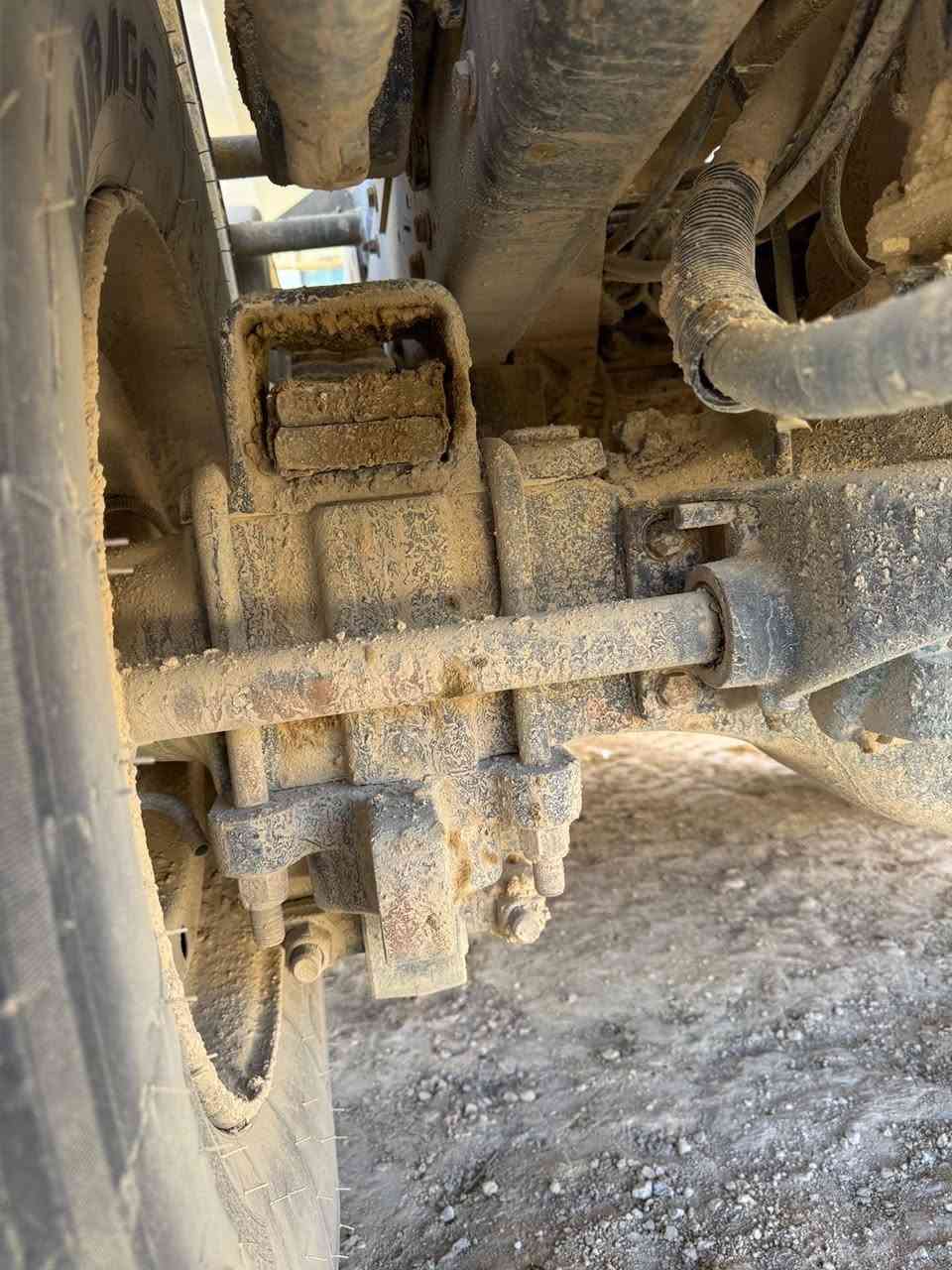 كريدر  نظيف شرط الشغل 
الموديل 81
حجم 605
الهاتف ***********
