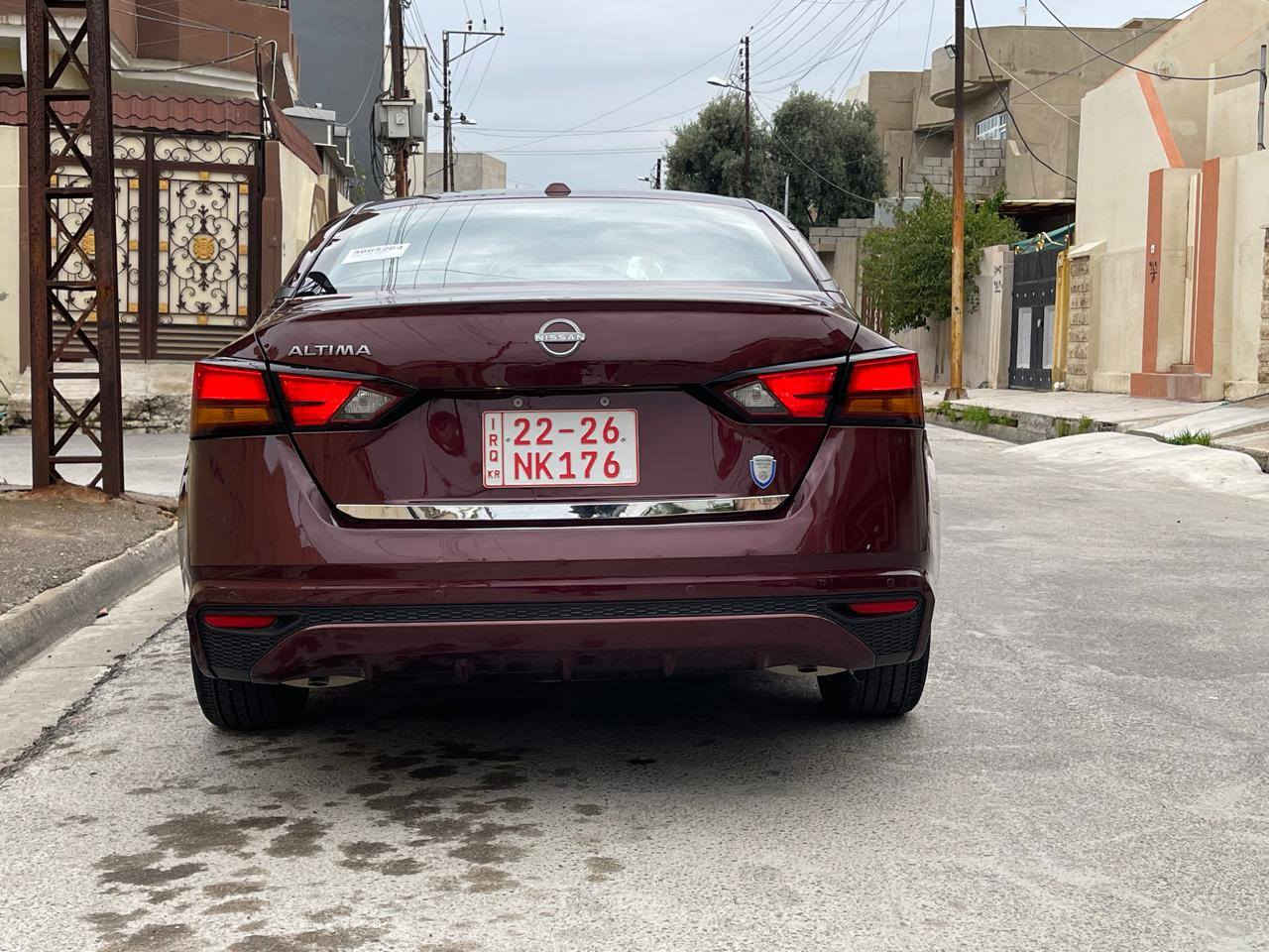 Nissan altima sv 2025
مواصفات sv المعروفه 
9000 mi
كلين بدون صبغ تعديل بارد شبر بالصندوك 
رقم الشاصي مرفق 
مكان السياره الموصل 
بدون اخراجيه 
كاتي تترقم اربيل دهوك سليمانيه 
للتواصل ***********

