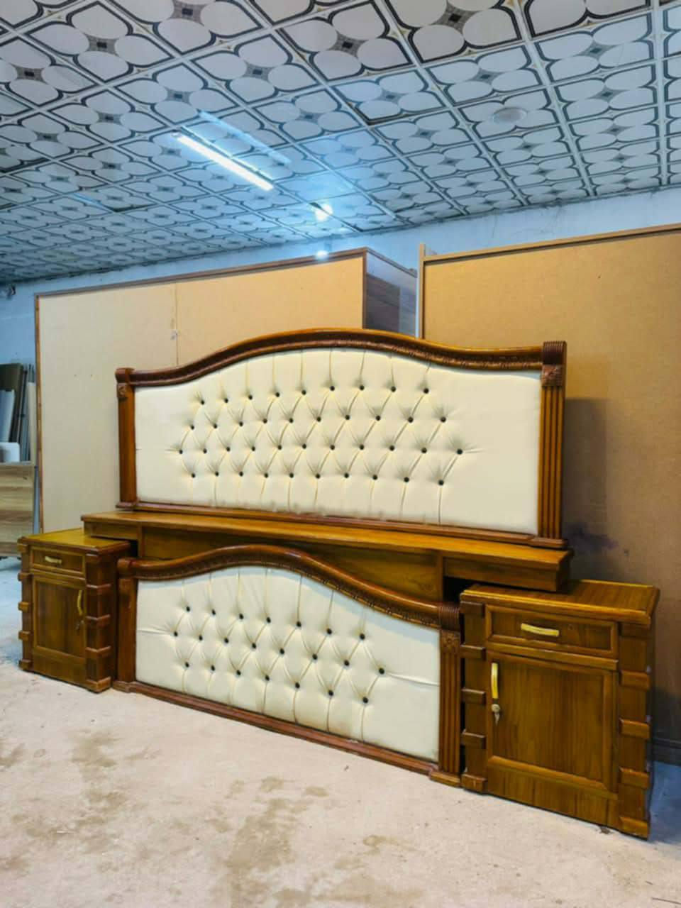 لبيع غرفة نوم استعمال قليل ***********
