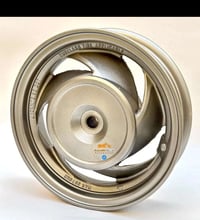 ويل سبيسي • خلفي • ميسان