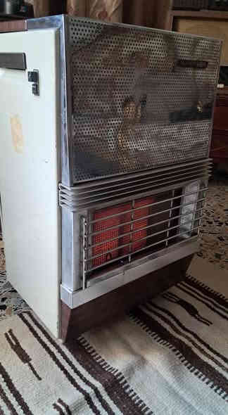 صوبة غازية اسباني اصلي قديم نظافة عالية شغال ***********سيد عباس يوجد توصيل
