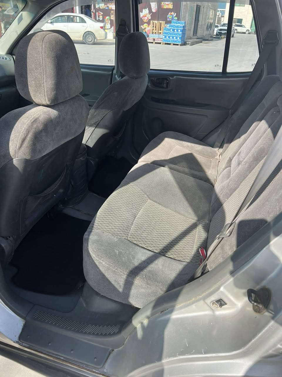 السلام عليكم ورحمة الله وبركاته
للبيع سنتافيا ٢٠٠٢ مكينه كير حداديه خير من الله 

السياره مصبوغه اثر جراد فقط مكفوله من الضربه 

السعر ٦٨

وات ساب ***********
