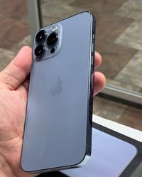 للبيع 13 برو ماكس لون بحري ذاكرة 256   جهاز جداً نظيف   مستبدل بطارية ...
