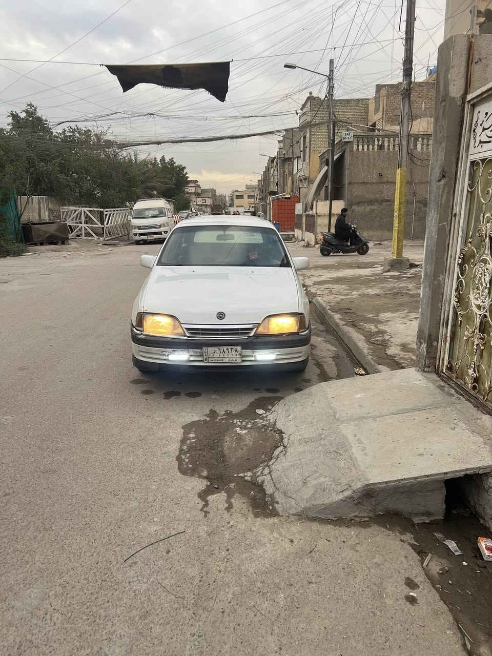 السلام عليكم أوبل 2400 تبريد بسمي رقم إنكليزي مابيها لا ضربه و لا خياس سياره عدله كله مكفول صدر و اكسل كير مكينه جام كهربائي العنوان بغداد ***********
