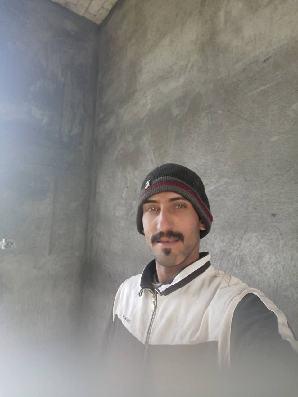 خلفه ــــــــ لبـــاخ...  اسمنـــت... جـــــص...  تكنيد مصاطر بليزر *********** ابو علـــي
