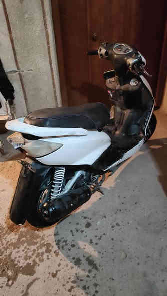 السلام عليكم دراجة بانزين ياباني السرعة 140تشتغل نگره السعر عل 140 العنوان خرنابات واتساب ***********
