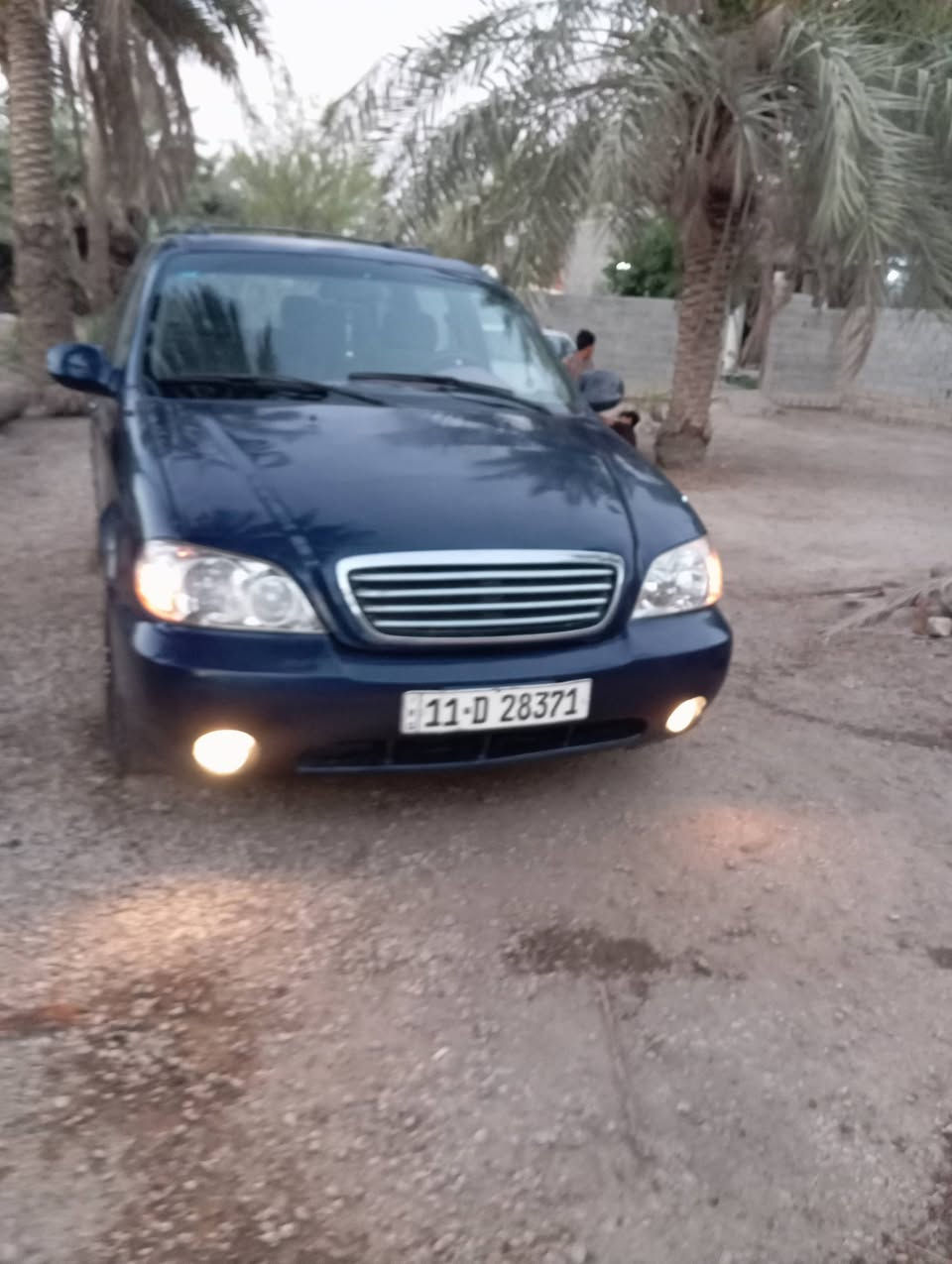 سلام عليكم كيا سيدونا للبيع موديل 2005 رقم بغداد تحويل مباشر سنويه وهزه جديده كير مكينة جدد قبل شهرين شادهن هنه وتفرعاته مكينة 6 سلندر 3500  منضومت تبريد كله جديد تبريد ثلج ثلاث قطع راديترات جدد مالتبريد ومال مي كله جديد كهربائيات كله شغاله سياره 7راكب   جاهزة من كلشي سياره مصبوغة حزام حادث جاملغ امامي بدون دواخل حداديه جديده تخم تاير جديد غرفته جديده على البلاد السعر 68 وبيه مجال قليل الاتصال ***********//*********** 
مكاني بابل الحله مركز مدينة
