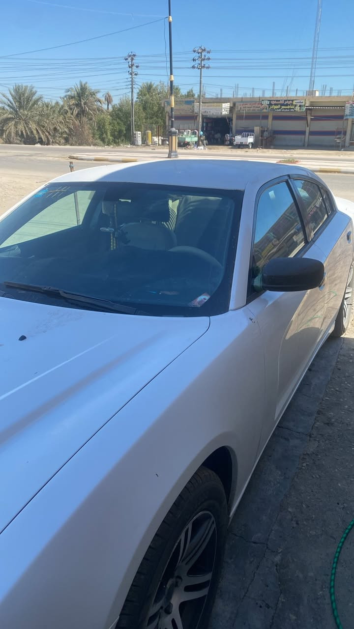 جارجر ٢٠١٣ خليجي بدون ضربه
كير ماوس ٨ نمر تشغيل بصمه 

محرك ٣٦٠٠ توويل 
ماشيه ١١٠ ألف ميل 

رقم ذي قار مشروع وطني  

مابيها أي نقص 

تجي تشوفها وتشلع عيوني 

السعر ١٦٥ وبيها مجال قليل 

مكانها سوق الشيوخ 

تفاصيل اكثر خاص 

موبايل ***********
