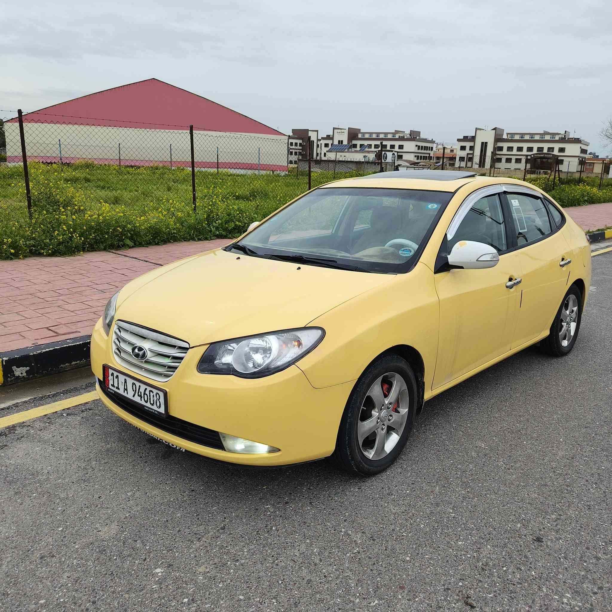 للبيع
‏سيارة هيونداي إلنترا كوري تكسي لون أصفر موديل 2011، بحالة ممتازة خالية من الضرر.

🔹 فول بدون بصمة

‏🔹 رقم: بغداد انگليزي

‏🔹 مصفرة هيئة وغرامات

‏🔹 شرط التحويل _ بالموصل 

‏🔹 محرك 1600 (1.6) شرط لا صرف ولا نفخ 

‏🔹 السيارة نظيفة وجاهزة للاستخدام

‏🔹 كابون بانزين وياها

‏🔹 فتحة سقف 

🔹 تحكمات ستيرن جهتين

‏🔹 ويل كروم 

🔹 تبديل چاملغ اليمين بأصلي 

بدون داخل وشرط

‏ السعر: 120 وقابل للتفاوض للطيبين

‏السيارة ما تحتاج أي صرف، استخدام يومي مريح واقتصادي

‏📲 للأستفسار أو التواصل اتصال على الأرقام التالية:

‏*********** _ بي واتساب

‏***********
