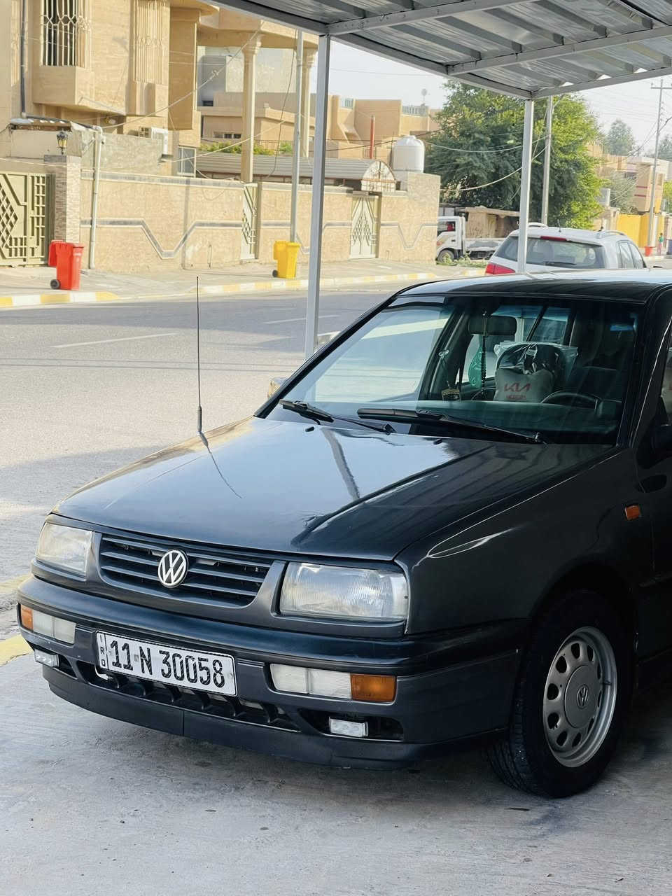 سلام عليكم
كولف افنتو موديل 1992
مصبوعه عام جمالي 
محرك 2000
محرك كير مكفولات
رقم بغداد هزه جديده وسنويه جديده
تحويل مباشر
صدر امامي خلفي حلوات
تبريد تدفئه 
كهربائيات كله كامل
مكانها فلوجه 
سعر 45وبيها مجال بسيط
***********
