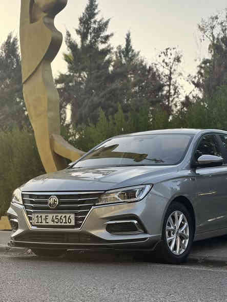 سيارة mg5مديل 2023ماشية ٥٤الف 
تحكم ستيرن كامل شاشة بصمة كامرة خلفية
داخل بيجي
سيارة كلين بيها ضربه بدواسة جوه باب خفيفه 
محرك كير سليم سيارة مناقصها شي 
رقم بغداد سنوية جديدة
+مضومة غاز حكومية ٦٠لتر
السيارة طالب بيها ١٠٩ورقة وبيها مجال نشاء لله
***********
