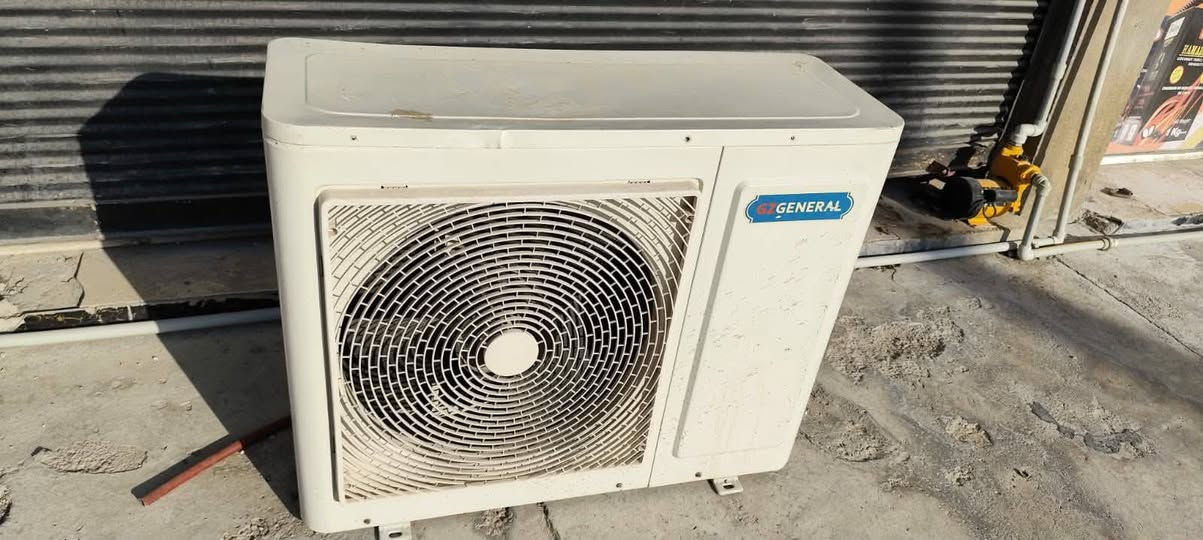 السلام عليكم
سبلت شغال بس يفصل 275بي مجال 

الثلاجه شغاله 75بيه مجال 

الكونتر نضيف 200وبي مجال


**إذا كنت صاحب هذا الإعلان وتريد حذفه لأي سبب، رجاءا أرسل رسالة إلى الدعم الفني**