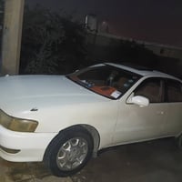 كرسته ابيض لؤلؤي صدفي مكفوله من  الكص والنقل شرط محرك وكير خير من الله...