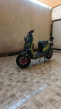 دراجة R11   للبيع صارلهة شهرين من طلعتهة وكيل   سعر ٥٥٠ 07732344758