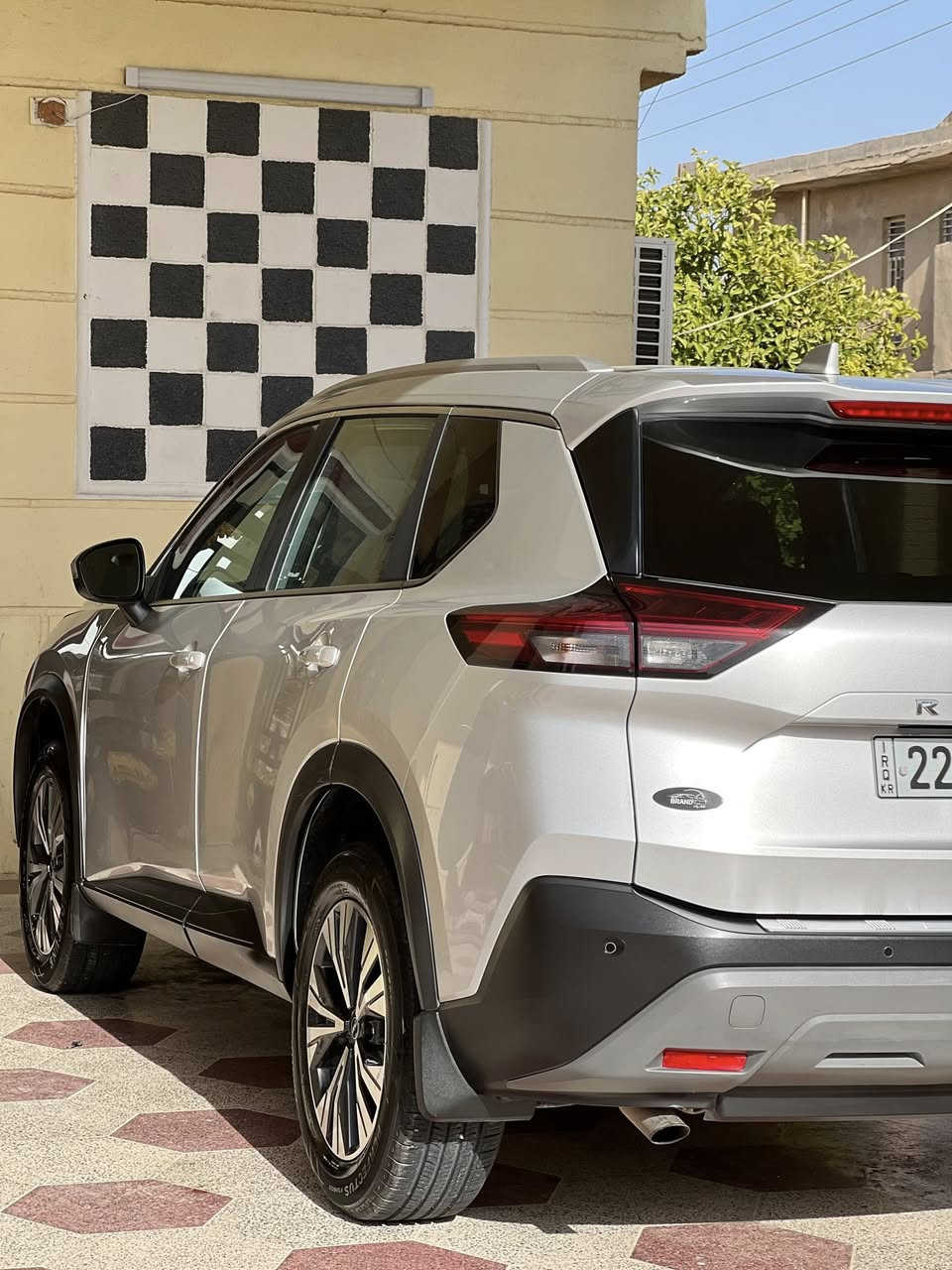 Nissan.rog
موديل/2023
الصبغ : شي بسيط بالچاملغ الامامي الايسر بدون اي اضرار داخليه بفضل الله 
المواصفات/ تحكمات ستيرن بالكامل 
2- مقاعد جلد بالكامل كهرباء دشبول لون جوزي مع الابواب 
3- ستائر جام بردات 
4- سقف بانوراما بالكامل 
5- گير اوتوماتيك قبضة الطياره
6-هيتر مقاعد وستيرن 
7- قطتعين تبريد 
8- صندوق شفط كهرباء 
9- رادرات محوريه وقيادة ذاتيه 
السياره بيها هوايه مواصفات بعد 
🔴ملاحظة: السياره بحالة الوكالة 
ماشيه: 25000 
رقم اربيل الدولي وكلشي جديد مجرد تروح تحول 
الي يريد يتواصل ويايه هذا بي واتساب هم مفتوح ويأمر امر وسعر مناسب ***********
