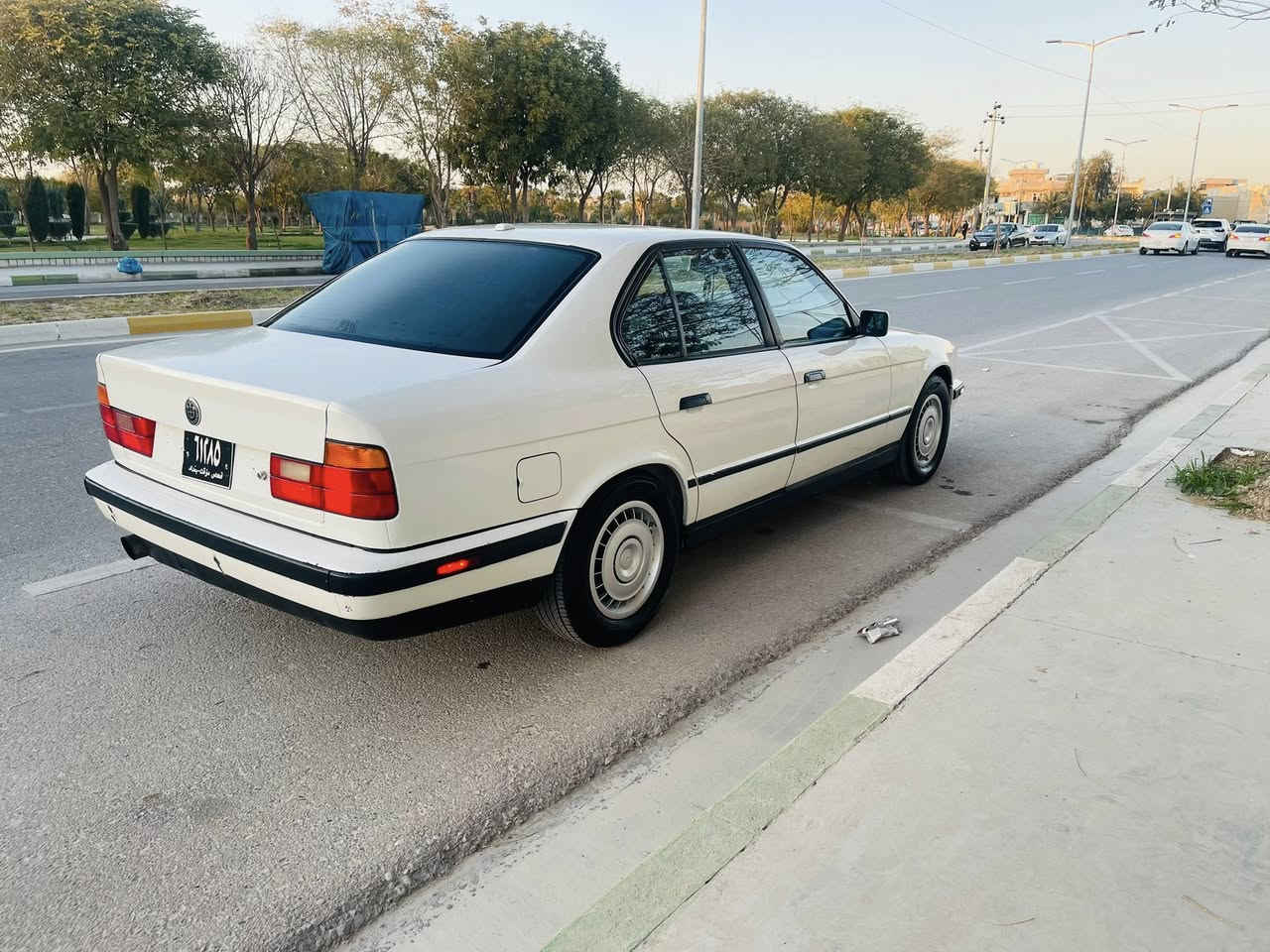 سەرەتا بەناوی خوای گەورە bmw E34مۆدیل 1992 گئڕ عادی مەکینە 520 دیجیتال  ئارم پلاسیک هەولئر. رئگە بئدانی کەلاریشی بۆکراوە  واجیهەو حاسیبەیە هەموی بەشەرت. دوو جام کارەبا 6کەلە ئرباگ بان سکوان گوئ بەرخ. سرقف سلایت  بئکئدراوە عامە بۆ جوانی کارەبای هەموی ئیش دەکات  تەبرید وەکو سەنی ساردە تەبریدی  لاکەلارم کئ ویس تەلەفونکات***********
