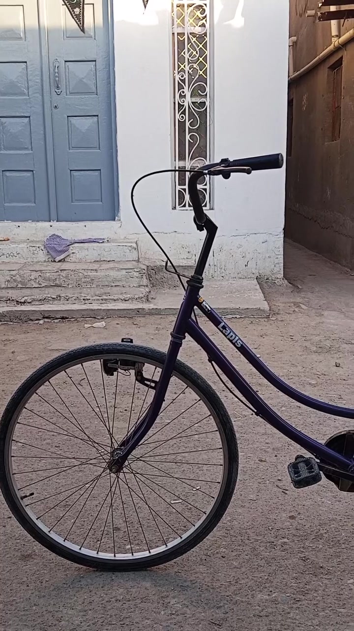 إسلام عليكم بايسكل الون بنفسجي نضيف أخو الجديد مابي زلوغ اهوي السعر 80 وبي مجال قليل  الى يريد استفسر يدخل خاص غراضه وياه مداكره


**إذا كنت صاحب هذا الإعلان وتريد حذفه لأي سبب، رجاءا أرسل رسالة إلى الدعم الفني**