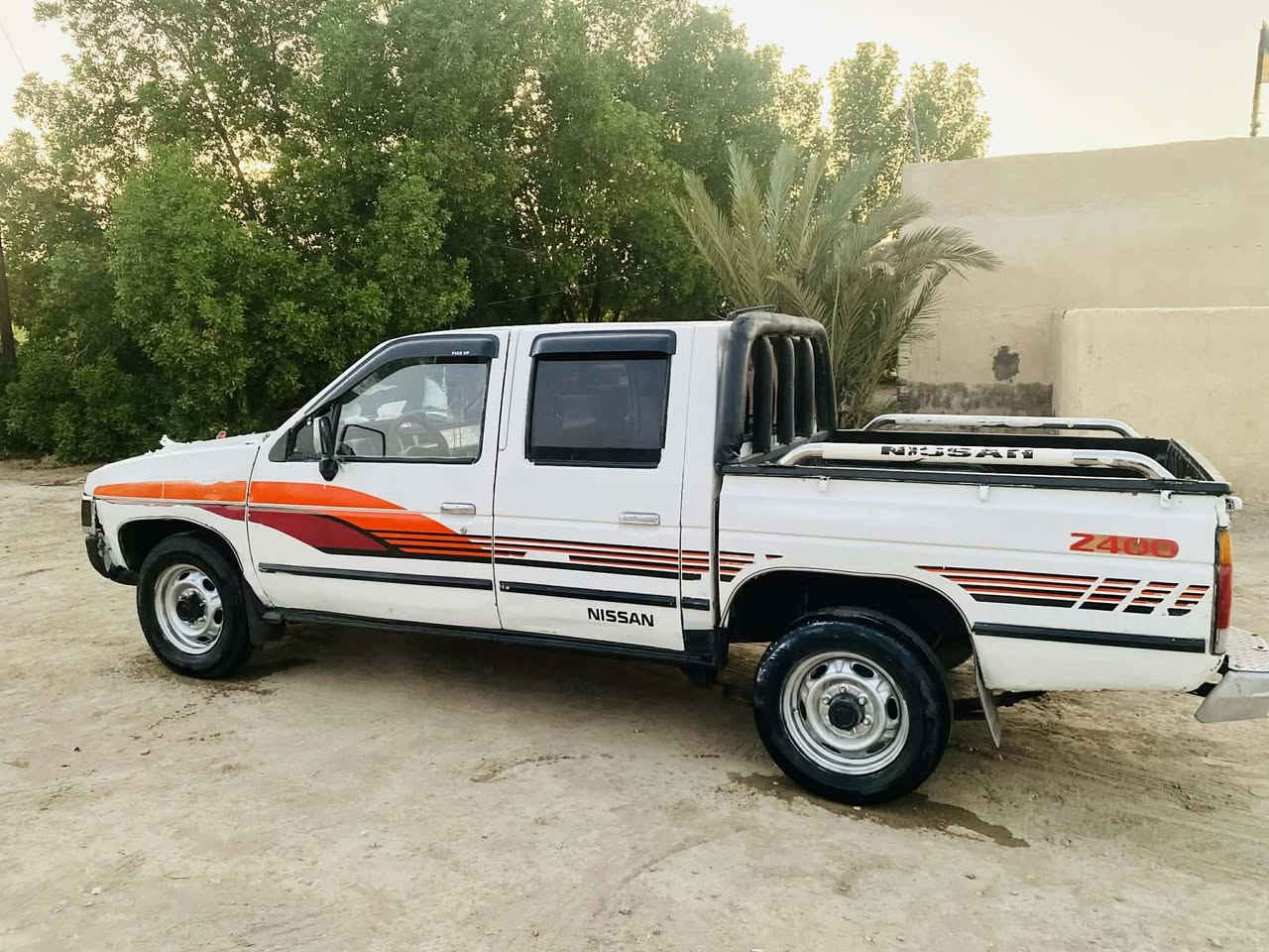 سلام عليكم نيسان موديل 93
 مكينه كير جدد محرك 2400
 تخم تاير ويل 15 كهربايات كلها شغاله
 رقم مثنى سنويه ل28 بيها رشات صبغ سعر 37
 وبيها مجال مكلف بنشر رقم صاحب سيارة ***********
