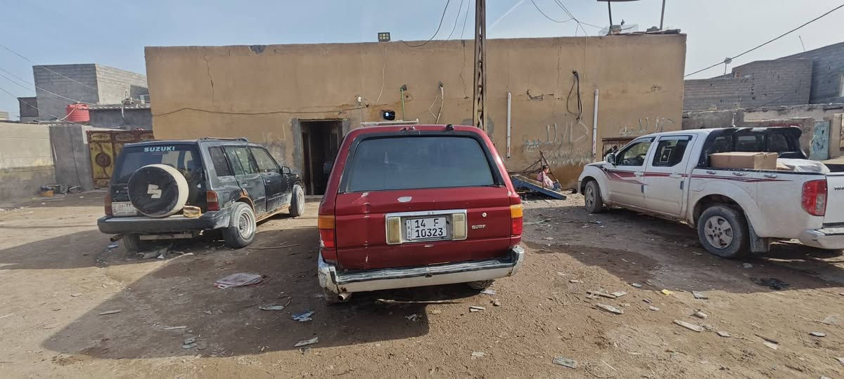 سلام عليكم
سيارة رونار مودل 1994 مكينه وكير 3000
سياره سعرها 38وبيها مجال 
المكان البصره زبير 
سنويه 2009 
الاستفسار الاتصال على رقم تالي ***********
