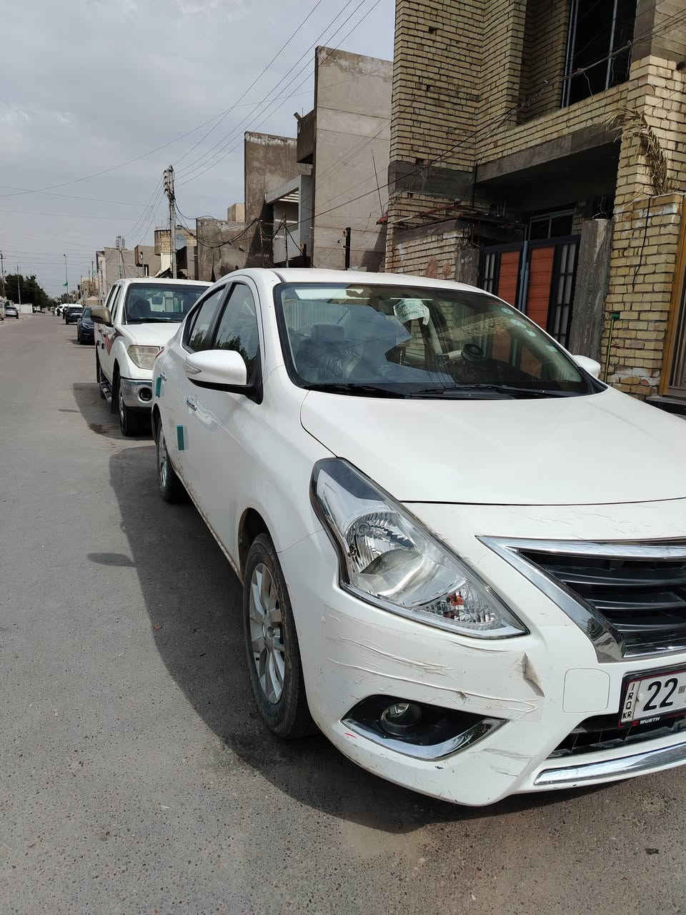 السلام عليكم سني موديل ٢٤ ماشيه ٤٩ السونار بالمنشور
مدوشمه جديده  + شاشه هم جديد +  باتري جديد
السياره موضحه بالصور وبسمنه تحويل ثاني يوم
*********** سعر ١٢٠ بيه مجال
