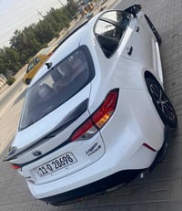 كورلا 2024 ماشيه 29 07752799981.   بسم مره بسعر جوه السوك مستعجله