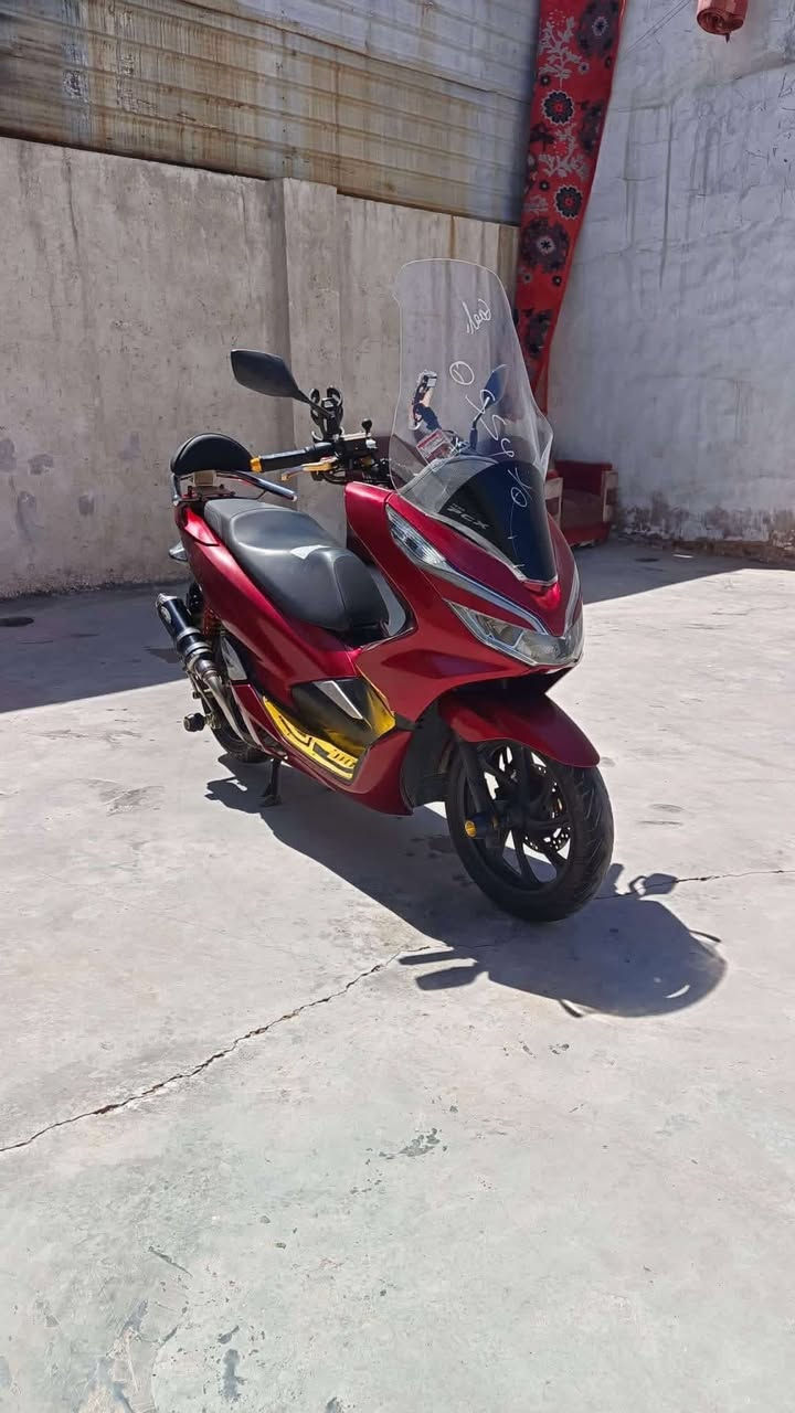 بي سي اكس جيل الثالث كفاله وخير من الله ومزوده مو هنا ستيرن رياضي بايكرز وكدامكم بلصور كفرها 99%نضافه فووول ولدراجه خير من الله رايدها ب14ونص والشراي يدلل 
*********** رصيد 
*********** واتساب
