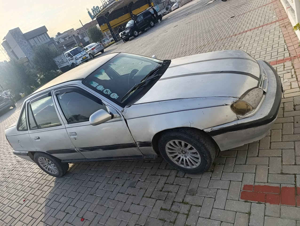 دایۆ لیمانس گێڕ عادی مە کی نە 16ئاڕم پلاستیکی سلیمانی بڕاوە وموس نیە نرغی 12گڵا ***********
