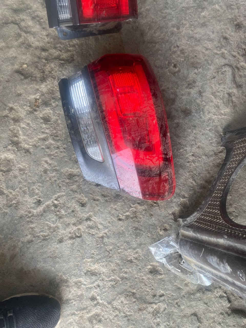 غراض جيب بك لايت نضيف 2020
مكينه و يده باب خلفيه 2024
مكان بغداد رقم ***********
