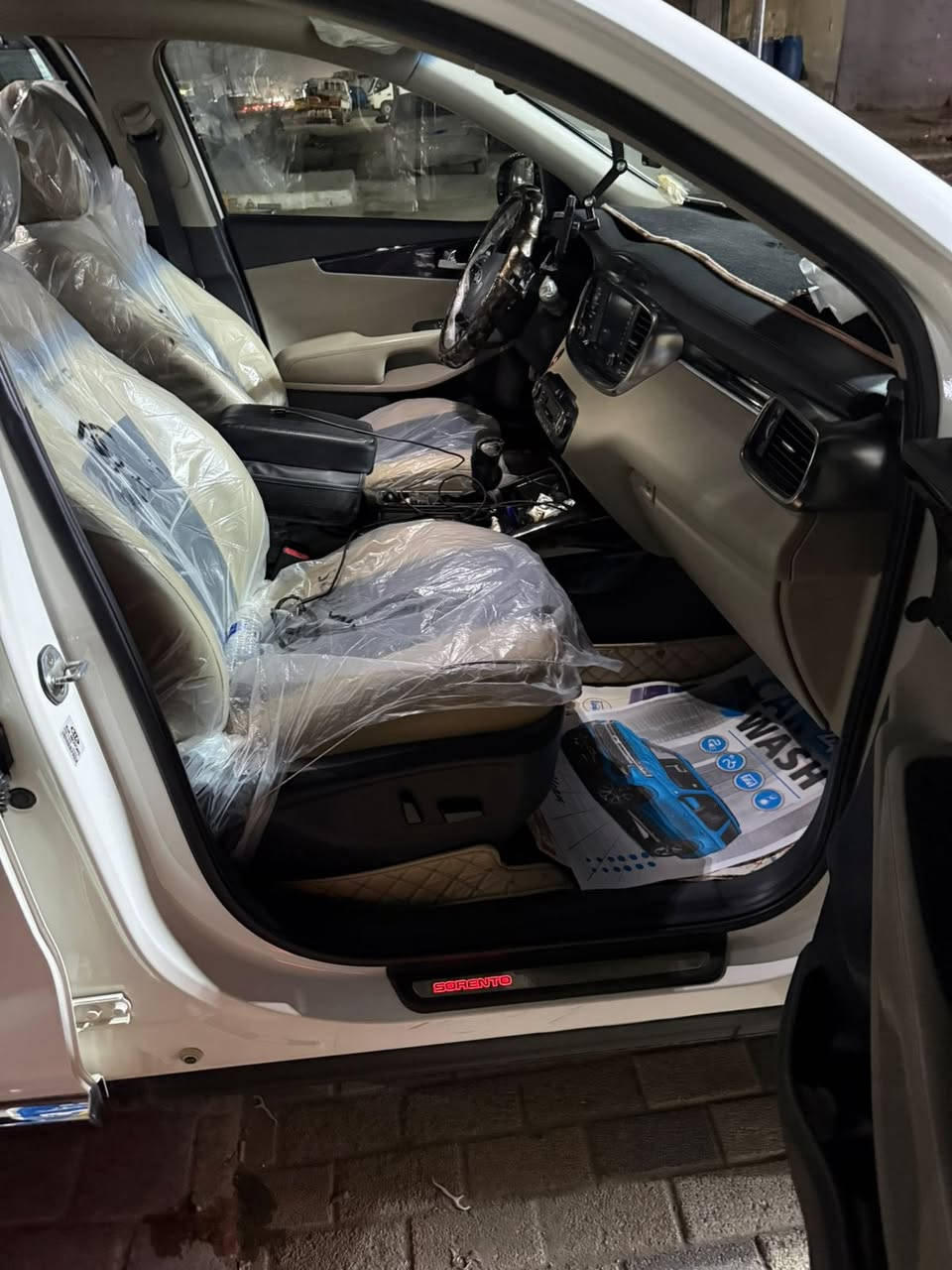 سورنتوا 2018 شكل 20 فول موصفات ما بيه قطعه صبخ سياره جديده خليجي بنرومه للبيع 
لتواصل ***********
