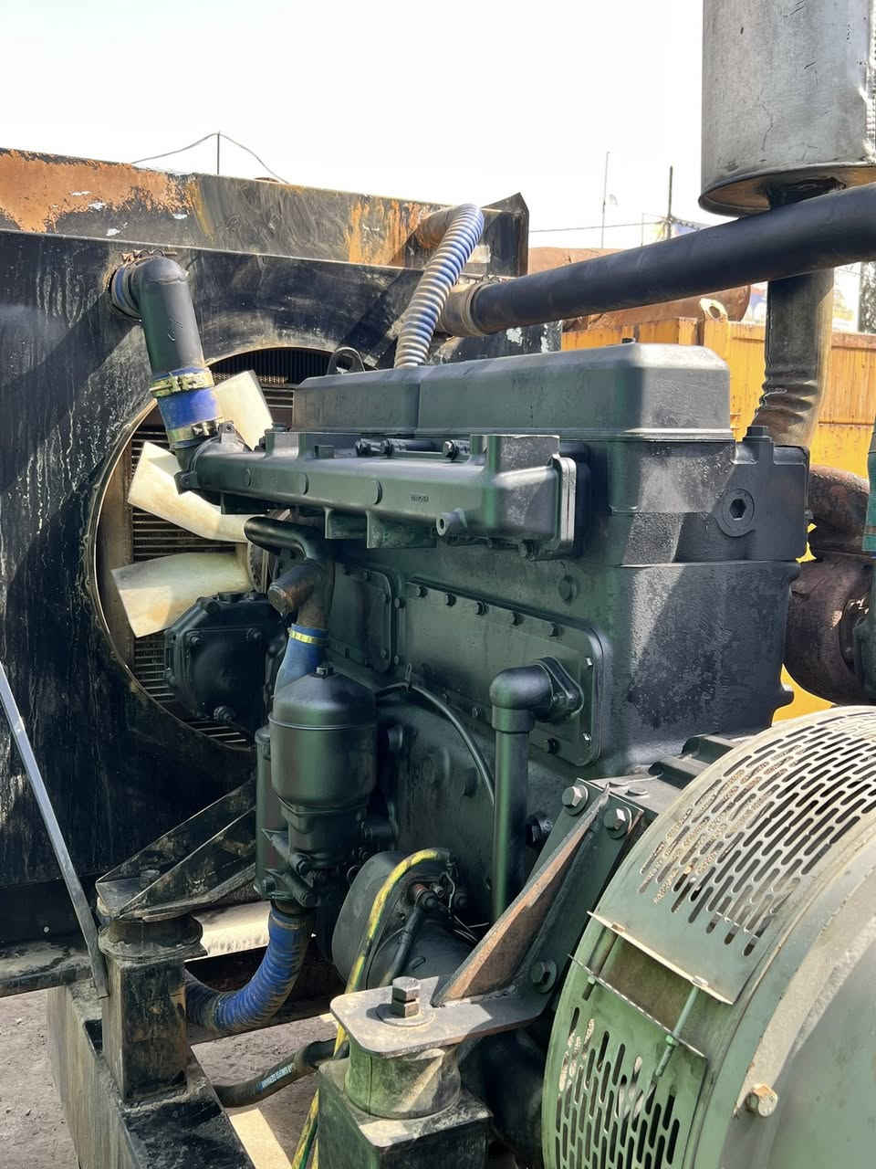 اسكانيا ١١٣ بم ٨٨ بشرط لا بخار لا تنقيص استندر
٢٥٠ كيفي كامل ع حمل
سعره ٨٠ بي مجال


**إذا كنت صاحب هذا الإعلان وتريد حذفه لأي سبب، رجاءا أرسل رسالة إلى الدعم الفني**