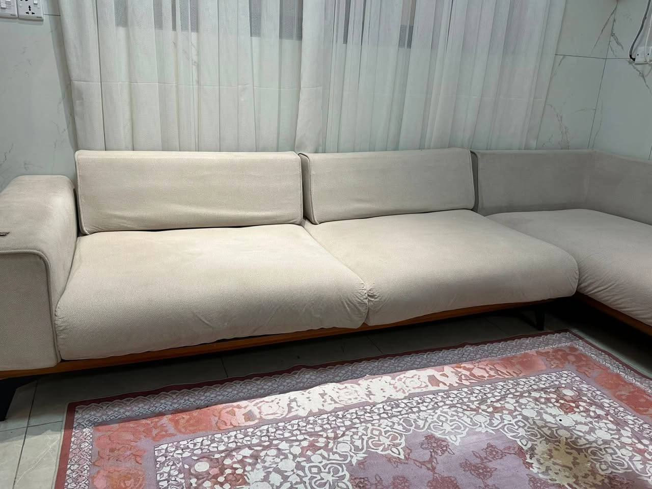 سلام عليكم تخم تركي للبيع عنوان بغداد الدوره شارع ابو الطياره سعره 325 رقم *********** فقط واتساب شغال
