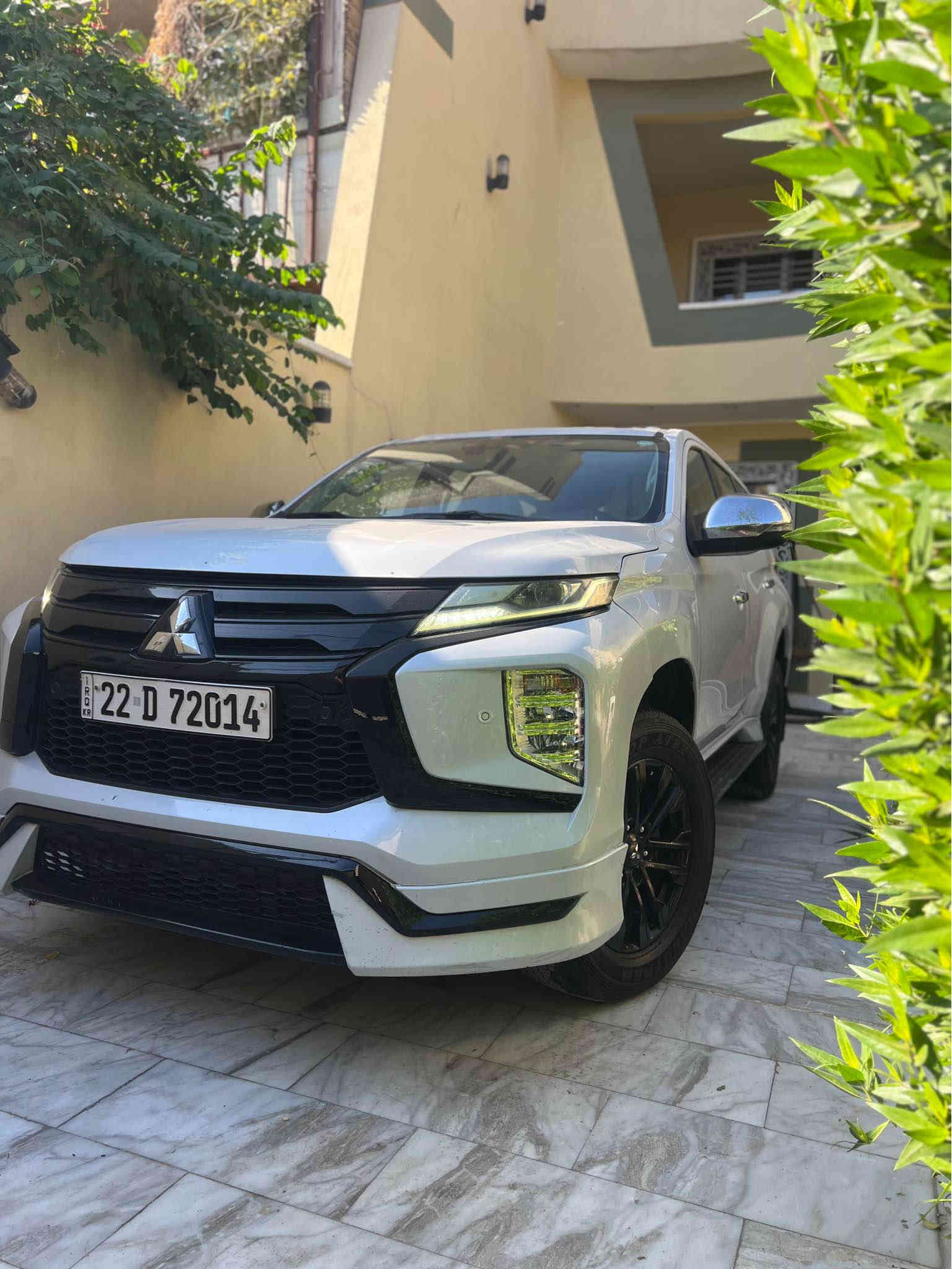 بيع سريع!!📢📢
باجيرو سبورت ام الكت الاسود الرياضي موديل ٢٠٢٠ السيارة اعلى مواصفات بالباجيرو مواصفاتها :
١.حساسات امامية وخلفية
٢.رادارات ٣٦٠درجة
٣.سايد بريك بصمة
٤.مفتاح التشغيل بصمة وبصمة دخول بالابواب
٥.تحكم ستيرن
٦. اوتو هولد( وقوف السيارة وهي على وضع D)
7.السيارة ٧ راكب وجميع الكشنات جلد ومغلف
٨.كاميرة بك دوارة 
٩.فتحة سقف سلايد
١٠.تبريد شاشة وشاشة تدعم الفديوهات والانترنت والابل كار بلي والخرائط GPS
١١.اشاير بالمري والمري قابله للطي 
١٢.مانع تزحلق ومثبت السرعة وغيرها من المواصفات
السيارة رقم اربيل مميز باسمي مكفولة كفالة عامة عدا مكانين بارد بسيط محرك السيارة ٦ سلندر وماشية ٩٤ الف حقيقي رايدها ٢٣٤$ وبيها مجال للشراي والسعر جداً مناسب مقارنتاً بخواتها  مكاني بغداد الجديدة للاستفسار مراجعة الصفحة او الاتصال على *********** بغداد
