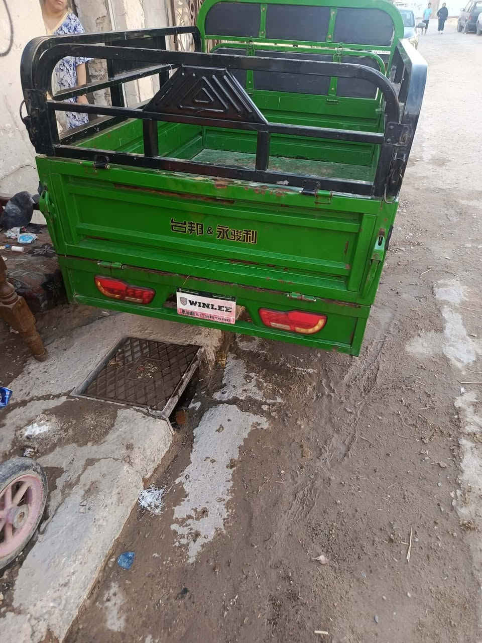 سلام عليكم ستوته شحن للبيع نضيفه السعر 950مكان بغداد الدورة ***********موجود وستاب
