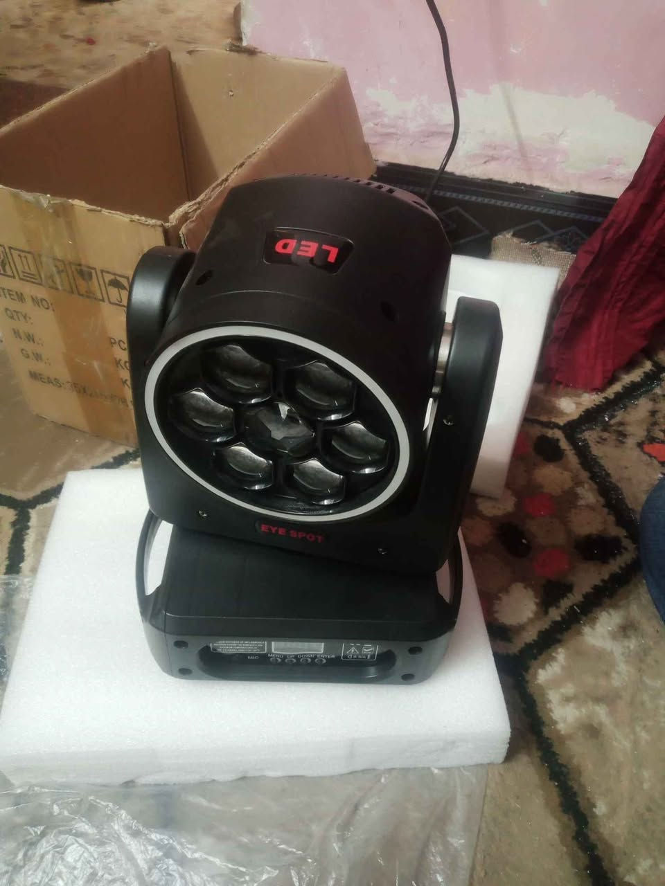 جهاز اناره متحركه للحفلات  دي جي وبيه هواي مواصفات بس مشكلته ما بيه ضوه يشتغل بس ما بيه ضوه  ابيعه فحم مع العلم هوه غال مثل ماموضح بالفديو كافه تفاصيله اليفبديده ينطي بيه سعر باليرضي الله مكاني بغداد العامريه ومتوفر توصيل داخل بغداد  للاستفسار مراسله ماسنجر او واتساب على الرقم 
*********** بغداد, العراق
