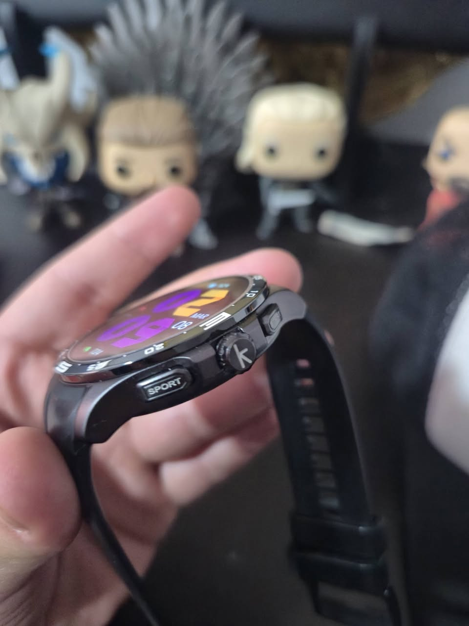 بسم الله الرحمن الرحيم
السلام عليكم
ساعة ذكية من كيسليكت 
Kieslect Actor
حجم شاشة 1.6 LTPO Amoled
تدعم GPS و +100 مود رياضي
تدعم مقاومة المياه ب تقيم 5atm 
يعني 50 متر جوة الماي
تدعم مايك و سبيكر مكالمات
سير ربر و الساعة المنيوم و اطار سيراميك
تدعم اجهزة اندرويد و ايفون من تطبيق ks os
البطارية اسبوعين استخدام عادي 
استخدام اقل الشهر 
سعرهه السابق جان 100 الف و صارلهه تخفيض اشتريتهه ب65
السعر 50 و بي مجال
مكاني بغداد شارع فلسطين
***********
