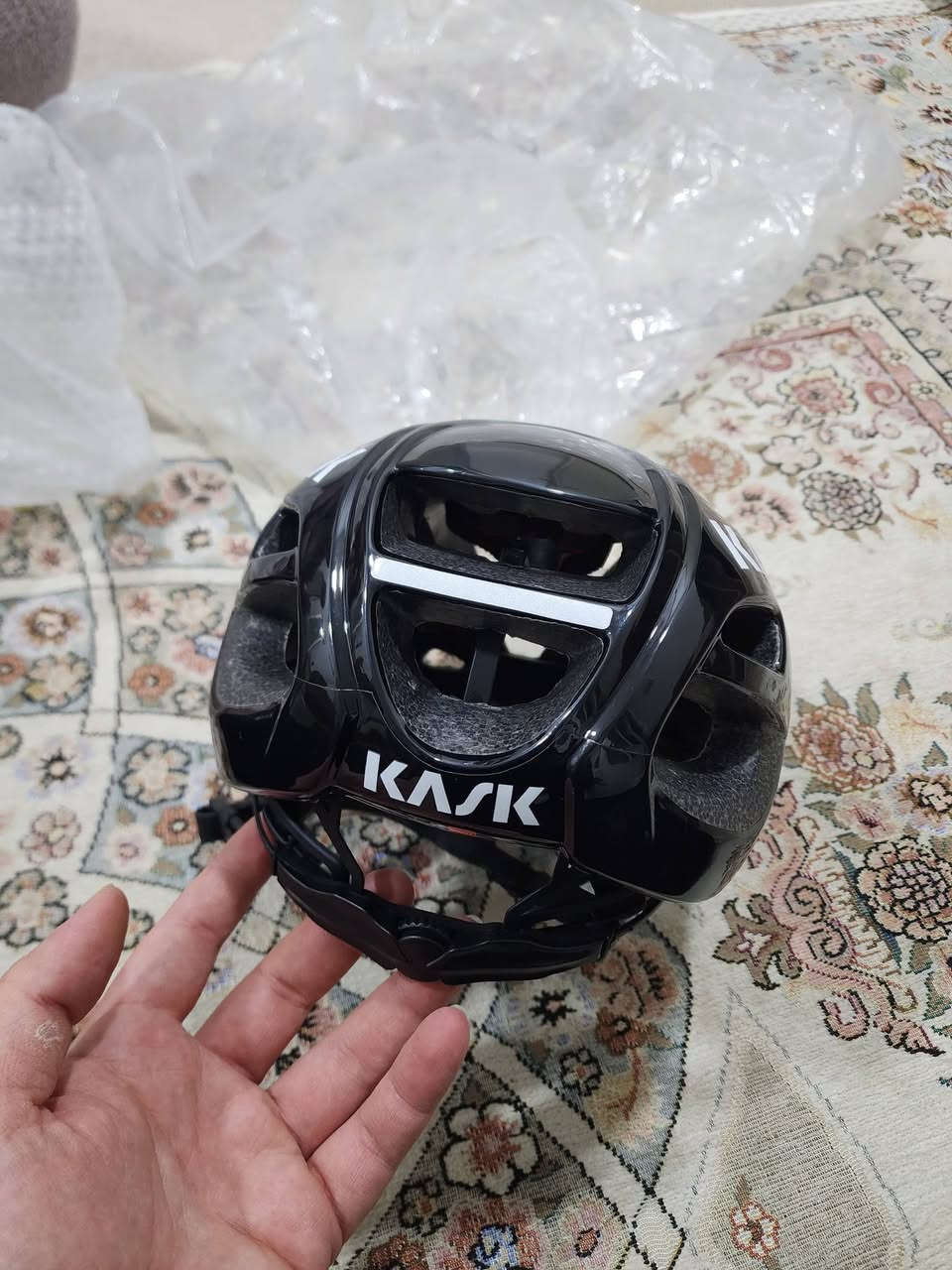 خوذه  KASK اسود
وكالة اصلية 
حجم   L 59-62CM
سعر ١٥ الف

توصيل موجود ٥ الف


**إذا كنت صاحب هذا الإعلان وتريد حذفه لأي سبب، رجاءا أرسل رسالة إلى الدعم الفني**